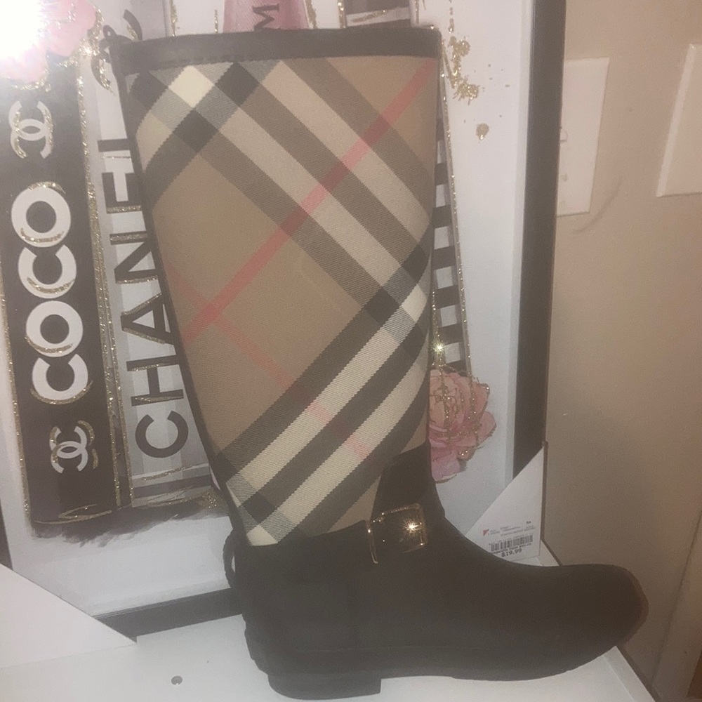 Burberry Vintage check rain boots.